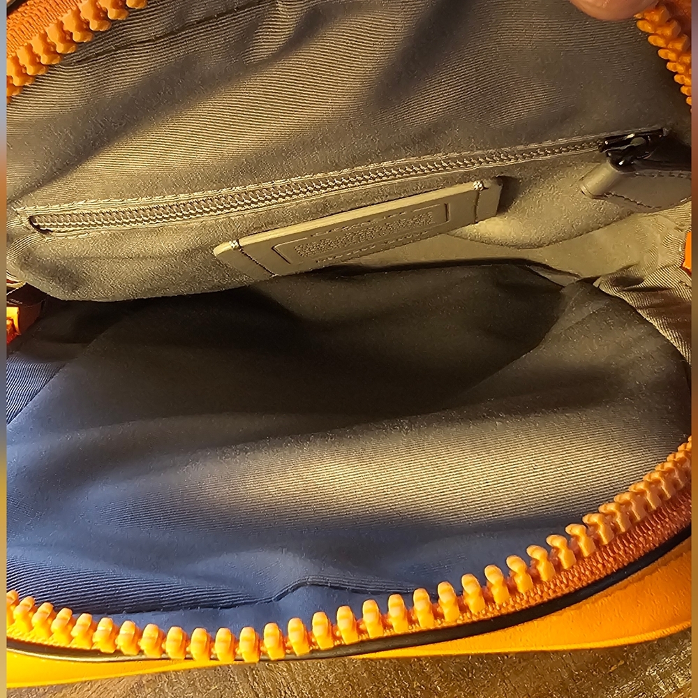 Coach Track Pack In Signature Canvas - Picture 10 of 10